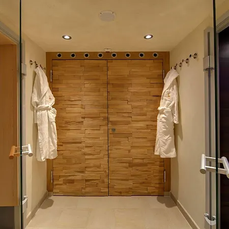 Astoria 3* زيرمات