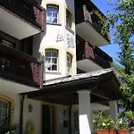 Szálloda Astoria 3*