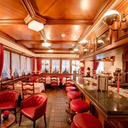 Astoria 3*
