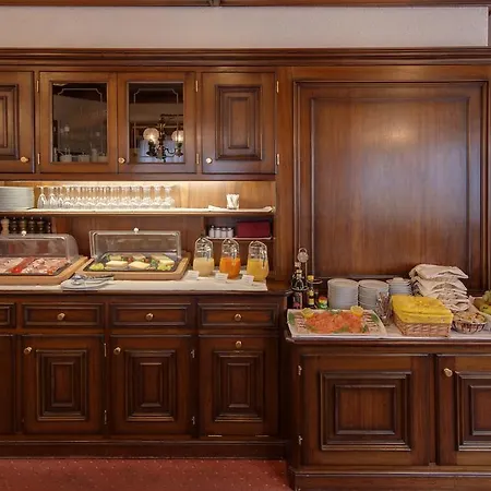 Szálloda Astoria 3*